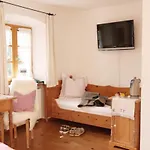 Gaestehaus Lechner ゲストハウス